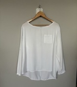 Unisono – biała bluzka oversize, 100% wiskoza