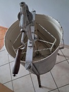 Wirówka do wirowania miodu 