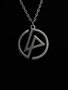 Naszyjnik, wisiorek z logo grupy Linkin Park mały 