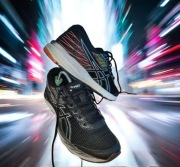 Markowe buty sportowe Asics Gel-Cumulus r 39,5 wkł25cm czarne