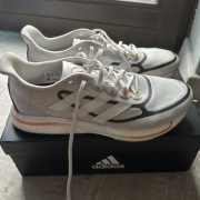 Adidas Supernova + M 42 2/3