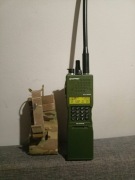 Ładownica na radio Multicam + atrapa radia AN/PRC-152 (a)