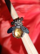 Charms zawieszka wisiorek do bransoletki łańcuszka, srebro 925 pszczoła