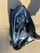 Lampa Mercedes E klasa A2139067606KZ prawy przód 