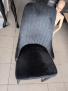 Krzesło welurowe czarne