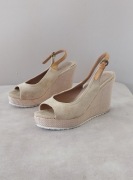 Sandały Monnari na Koturnie – Rozmiar 39