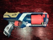NERF N-STRIKE ELITE STRONGARM
