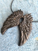 Skrzydła ceramiczne zawieszka Angel wings w stylu Shadowhunters + naklejki