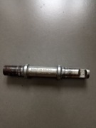 Przedwojenny wałek suportu Brampton England