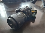 Aparat Nikon D5000 / obiektyw Nikkor AF-S 18-105mm / statyw / dodatki