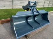 ŁYŻKA SKARPOWA 0,6 M3 HYDRAULICZNA