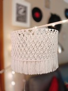 Unikalny, ręcznie pleciony abażur Boho 