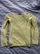 Kanarkowy sweterek z delikatnym ażurowym wykończeniem, rozmiar M