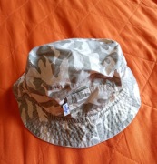 Kapelusz w stylu moro