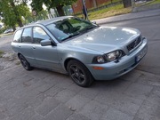 Volvo V40 1,8 benzyna, 2003 rok. Uszkodzone 