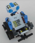 Clementoni zestaw cyfrowego robota Robomaker + części zestawu ciężarówki