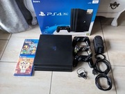 Sony PlayStation 4 Pro - 3 pady i 2 gry