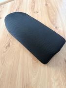 Ergonomiczny podnóżek pod stopy – miękka gąbka, antypoślizgowy spód