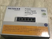 Nowy przełącznik sieciowy/ switch / Netgear