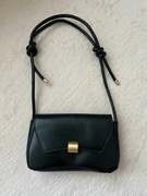 Czarna torebka na ramię