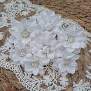 Kwiaty z tkaniny ręcznie robione U001