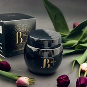 Luksusowy krem z serii Bandaż - czarny krem na noc.