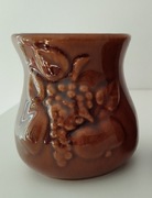 Dwa naczynia, czarki, wazoniki, kubki, motyw winogron