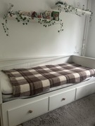 Łóżko rozkładane z dwoma materacami