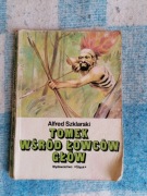 Tomek wśród łowców głów
