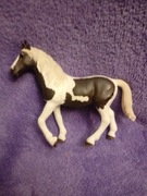 Schleich -  klacz rasy Pinto z 2016
