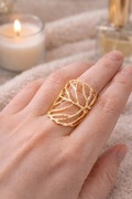 PIERŚCIONEK DAMSKI LIŚCIE REGULOWANY ZŁOTY – EFEKTOWNY, AŻUROWY