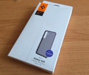 Nowe etui Spigen Samsung Galaxy S25