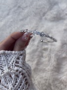 Srebrna bransoletka sztywna bangle cuff cyrkonie kokarda