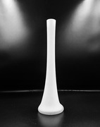 Wazon szklany biały wysoki smukły zamglone szkło vintage modernistyczny