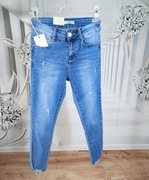 Rewelacyjne damskie jeansy M.Sara, push-up.