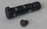 Slavia 631 - śruba łącząca lufę z cylindrem