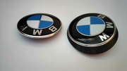 Emblemat BMW E83 X3 - ZESTAW PRZÓD/TYŁ 82mm+82mm+adapter biało/niebieski