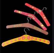 Stare wieszaki na ubrania vintage lata 59-te