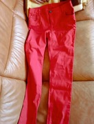 Czerwone spodnie 