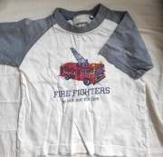 T-shirt chłopięcy z wozem strażackim Kappahl, rozm. 80