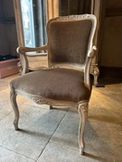 Krzesło francuskie ręcznie malowane, elegancka tapicerka