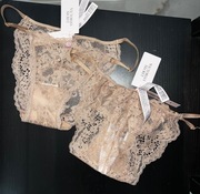 zestaw 2 sztuki Nowe z metkami Majtki koronkowe Victoria's Secret praline