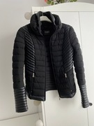 Czarna damska kurtka Guess XS 