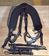 Szelki fotograficzne używane.