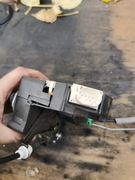 Zamek drzwi Land Rover L322 lewy tył 