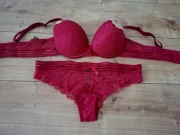 Bielizna 80c majtki biustonosz 