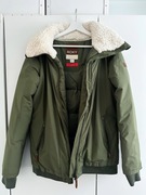 Nienoszona kurtka Roxy w kolorze oliwkowym rozmiar S