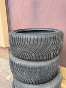 Opony wielosezonowe 225/40/r18