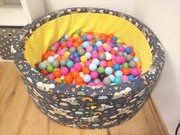 Uroczy, suchy basen z kulkami // idealny do zabawy na długie godziny