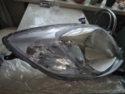 Lampa przednia lewa Toyota Yaris II
